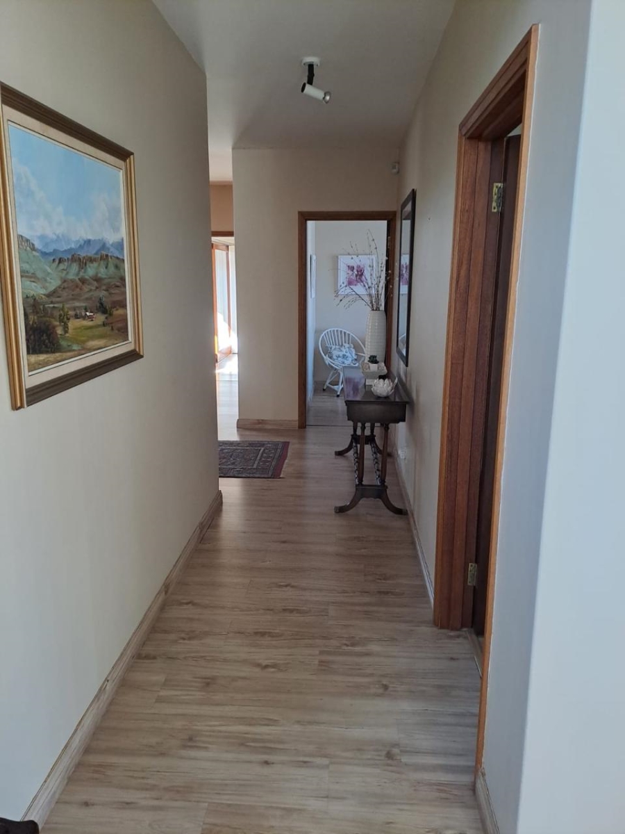 4 Bedroom Property for Sale in Bayview Western Cape